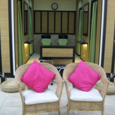 Nikkis Beauty Salon