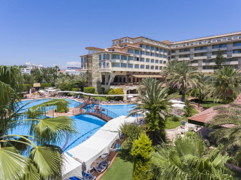 Nova Park Hotel