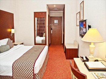 Regent Palace Hotel