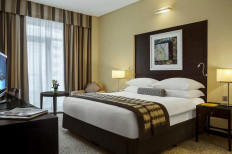 TIME Oak Hotel & Suites