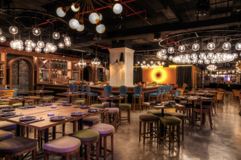 Indie Restaurant & Lounge