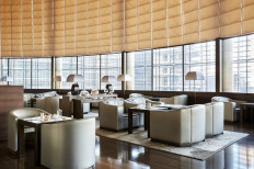 Armani/Lounge