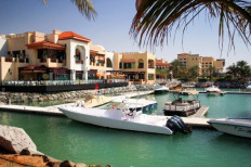 Souk Qaryat Al Beri