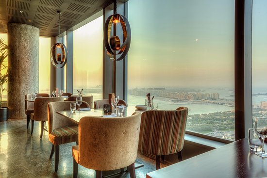 Q43 Dubai lounge