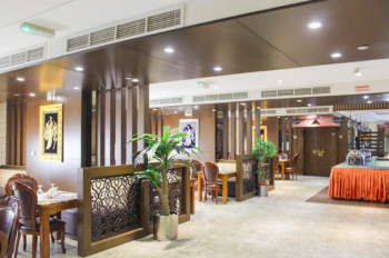 OYO 137 Clifton International Hotel