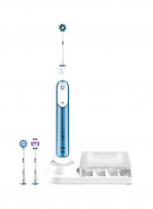 4-Piece Rechargeable Tooth Brush With Bluetooth Connectivity And Travel Case White
