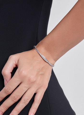 18 Karat White Gold Diamond Bangle