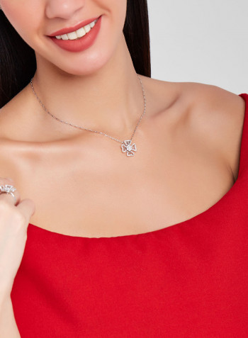 18 Karat White Gold Diamond Studded Necklace