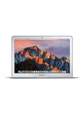 MacBook Air 13.3-Inch, Core i5 with 1.8GHz Dual Core Processor/macOS/8GB RAM/128GB SSD/Intel HD Graphics 6000 -  2017 Silver
