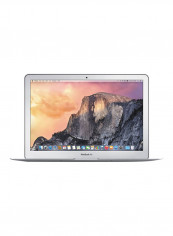 MacBook Air With 13.3-Inch Display, Core i5 Processor/8GBRAM/128GB SSD/Intel HD Graphics 6000 English Keyboard Silver