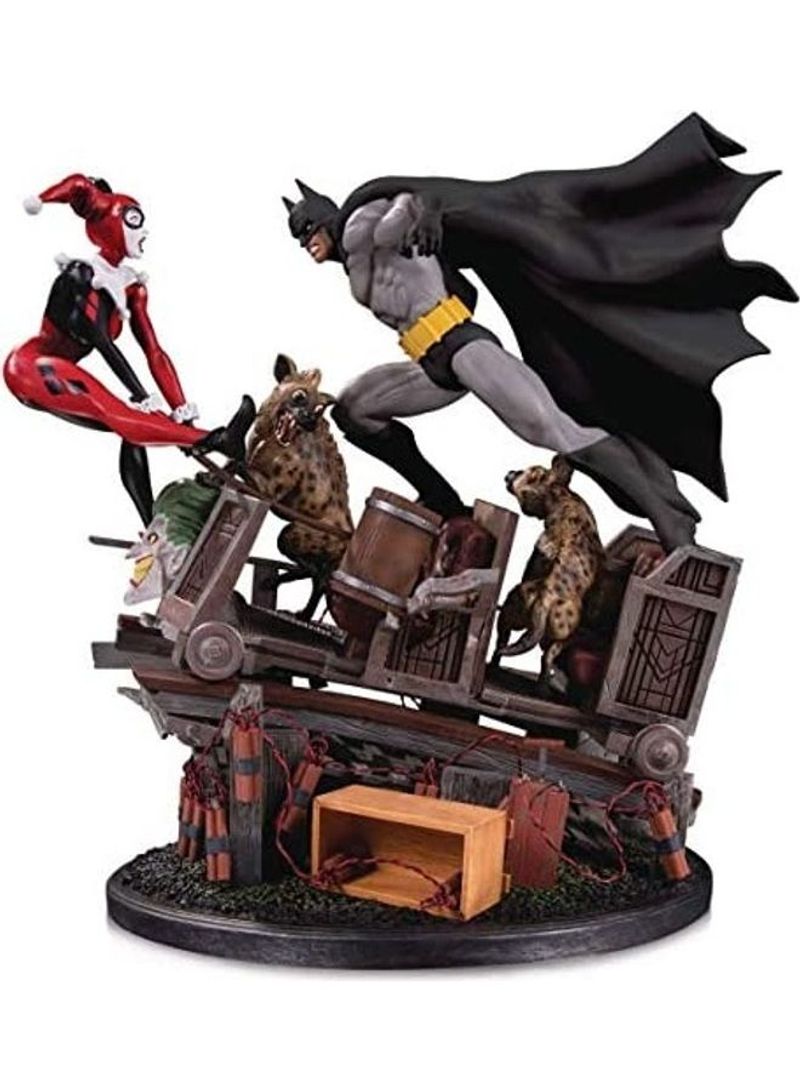 Collectibles Batman Vs Harley Quinn Statue