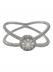 18 Karat White Gold Intertwined Diamond Studded Ring