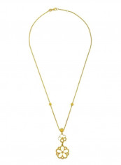 18 Karat Gold Pearl Flower Necklace