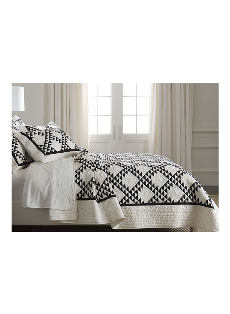 Triangle Quilted Sham King Cotton Black/White 92 x 106inch