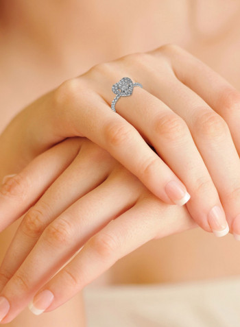 18 Carat White Gold Diamond Studded Heart Shaped Ring