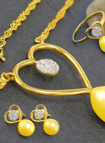18 Karat Gold Diamonds Pearls Solitaire Heart 3 Piece Jewellery Set
