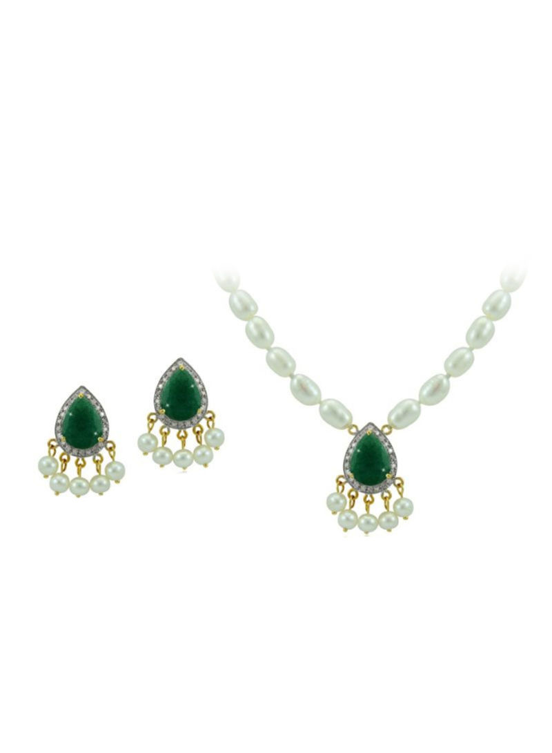 18 Karat Gold Royal Indian Emerald Jewellery Set