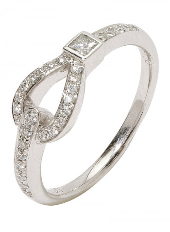 18K White Gold Exquisite Design Diamond Ring