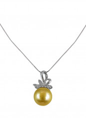 0.15 Ct Diamond And Pearl Drop Pendant White Gold