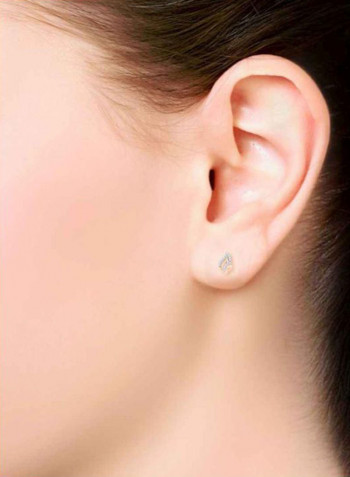 18 Karat Gold Stud Earrings With Diamond