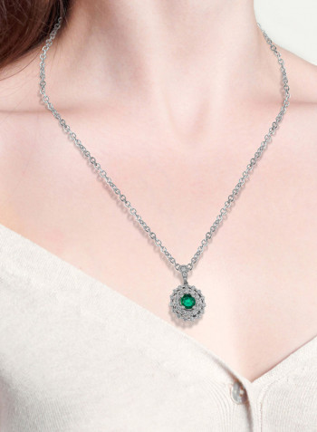 18 Karat White Gold Diamond Exquisite Pendant