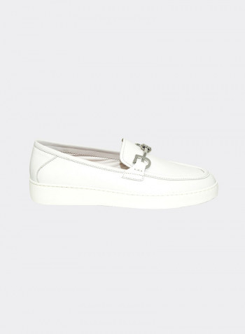 Men's Metal Detail Slip-On Shoes أبيض