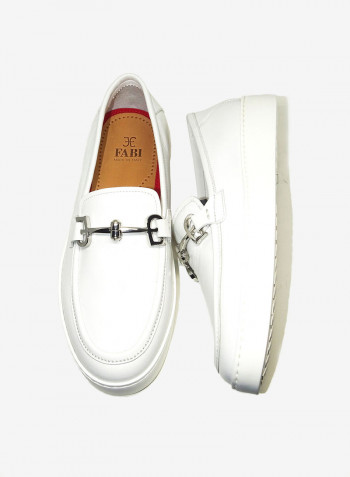 Men's Metal Detail Slip-On Shoes أبيض