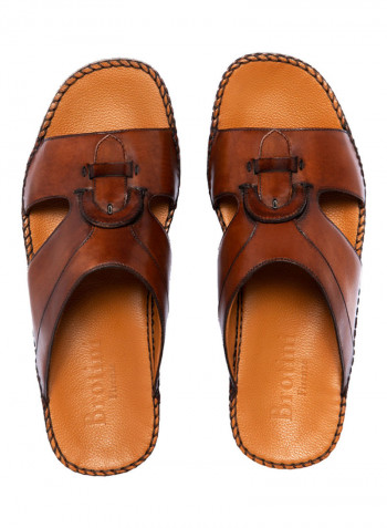 Buckle Detail Arabic Sandals Brown
