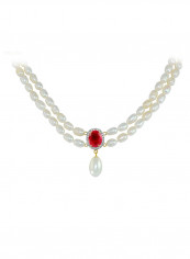 18 Karat Gold Diamonds Oval Ruby And Pearl Necklace