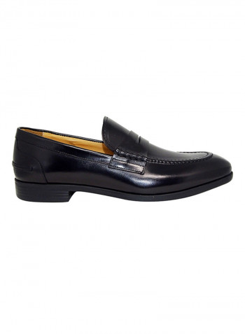 Men's Solid Slip-On Shoes أسود
