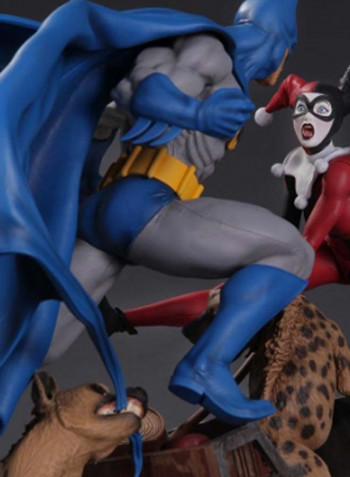 Batman Vs Harley Quinn Battle Statue 14inch