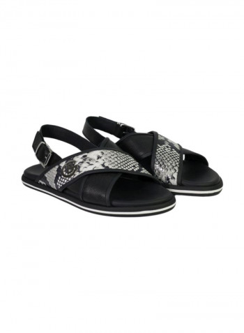 Leather Slingback Flat Sandals أسود/أبيض