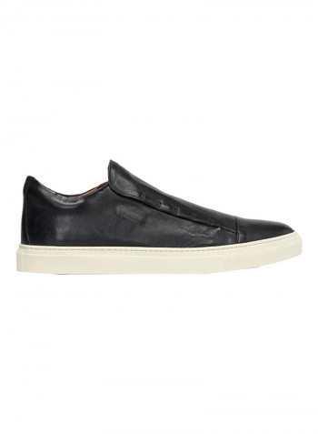 Reed Slip-On Shoes أسود