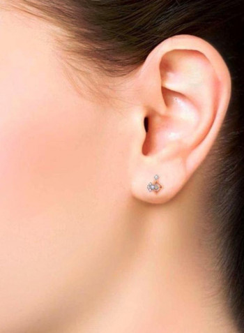 18 Karat Gold Stud Earrings With Diamond