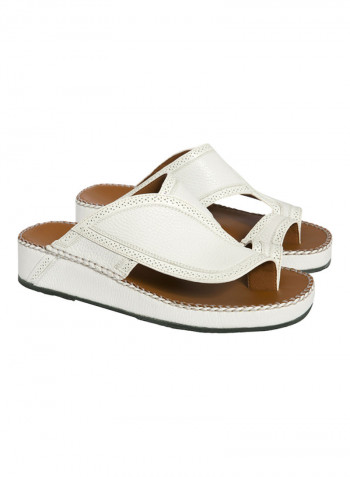 Toe Ring Arabic Sandals White