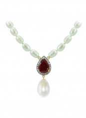18 Karat Gold Diamond Studed Ruby And Pearl Necklace