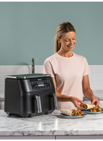 Dual Zone Air Fryer And Dehydrator AF300UK Black