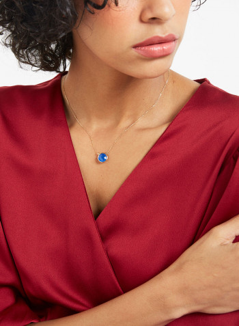 18 Karat Gold Blue Onyx Single Stone Necklace