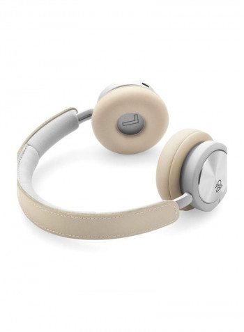 BeoPlay H8i Over Ear Bluetooth Headphones Beige/Silver