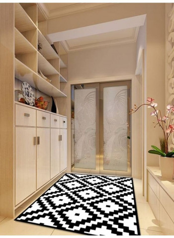 Geometric Pattern Washable Floor Mat White/Black 120 x 160cm