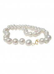 18 Karat Gold Genuine Pearl Necklace