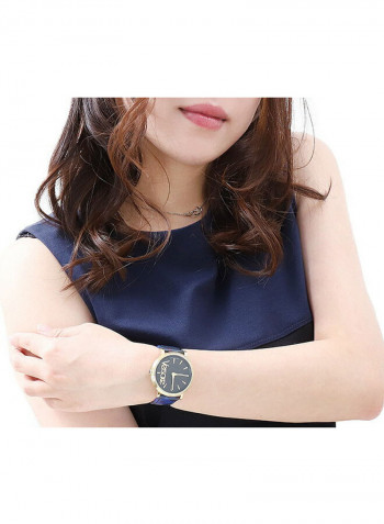 Women's Water Resistant Leather Analog Watch VE8100218