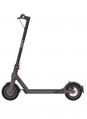 Unisex Electric Bluetooth Support Scooter With Digital Speedometer On Board