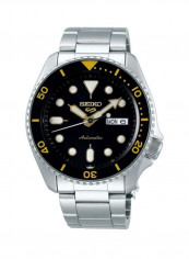 Men's 5 Sports Water Resistant Analog Watch SRPD57K1