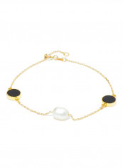 18 Karat Gold Black Onyx And Pearl Three Stone Bracelet