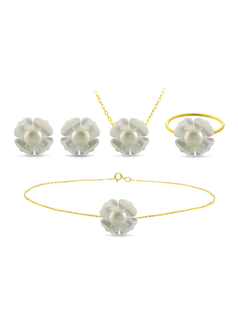 18 Karat Solid Yellow Gold 13 mm Mother Of Pearl Flower Shape With 4 mm Pearl Jewellery Set