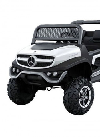Mercedes Benz Dragoon Jeep