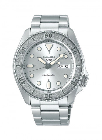 Men's 5 Sports Water Resistant Analog Watch SRPE71K1
