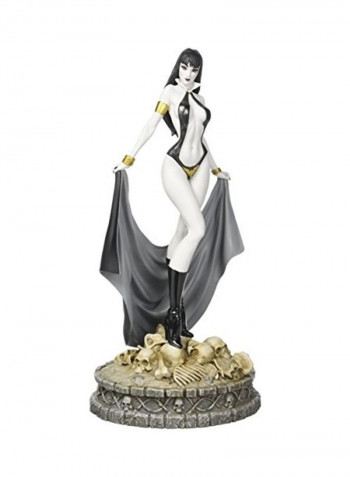 Vampirella Variant Statue 17 x 9 x 8inch