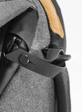 Everyday Backpack V2 30L Charcoal